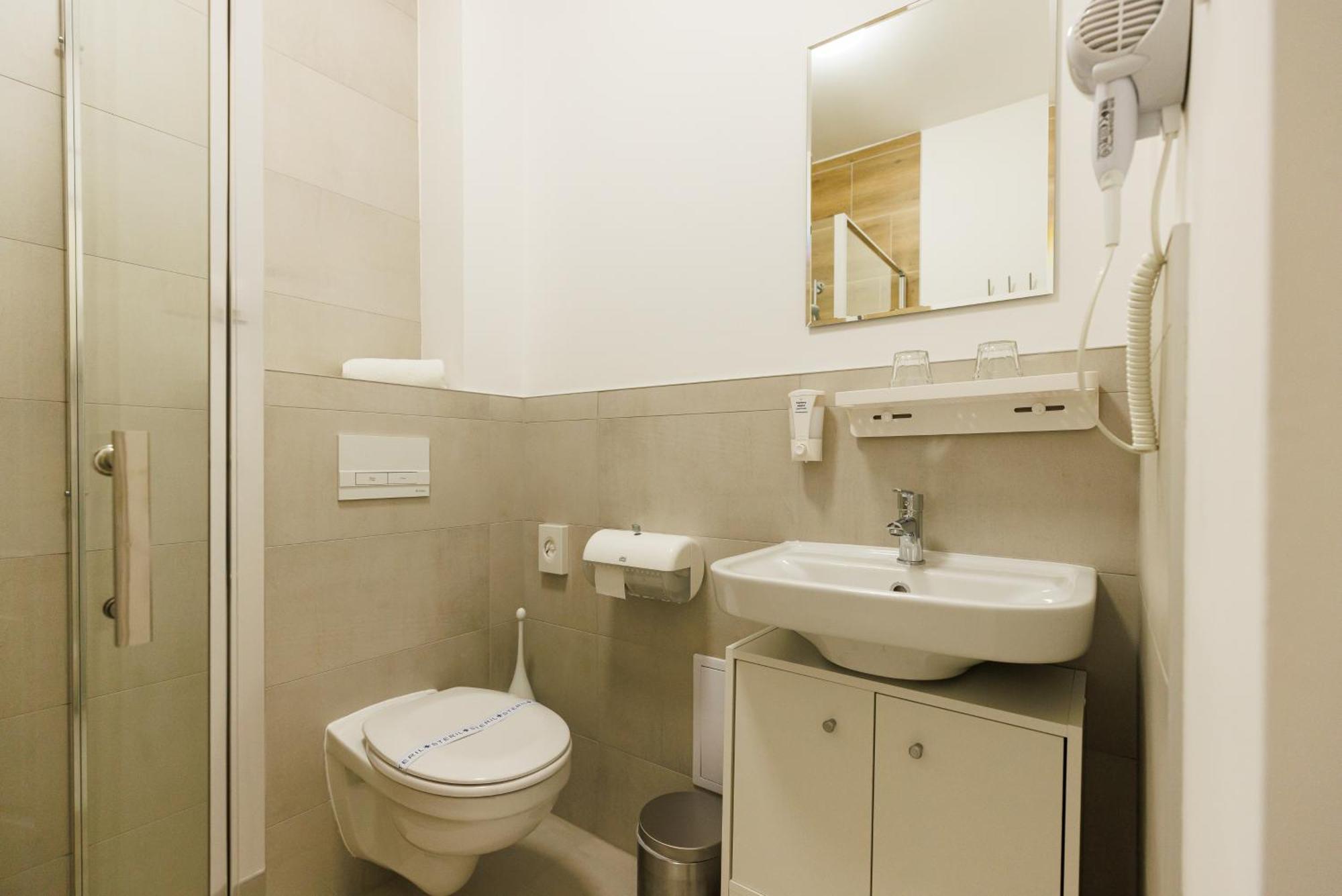 Safari Hotel 3*